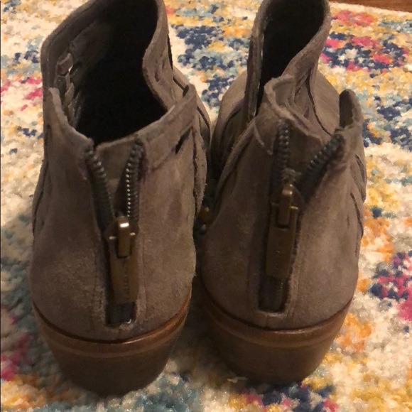 Cut out booties - Picture 5 of 5